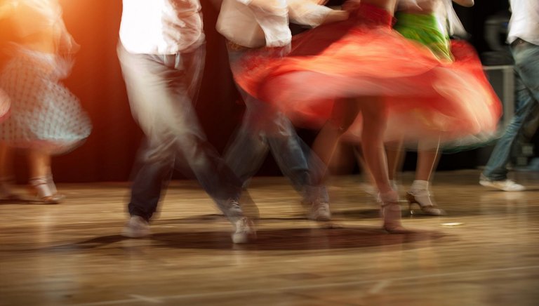 Bild zu Tanzparty